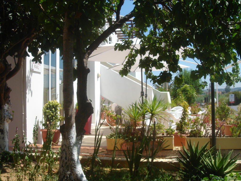 Iliaktida Apartments Rapaniana ภายนอก รูปภาพ