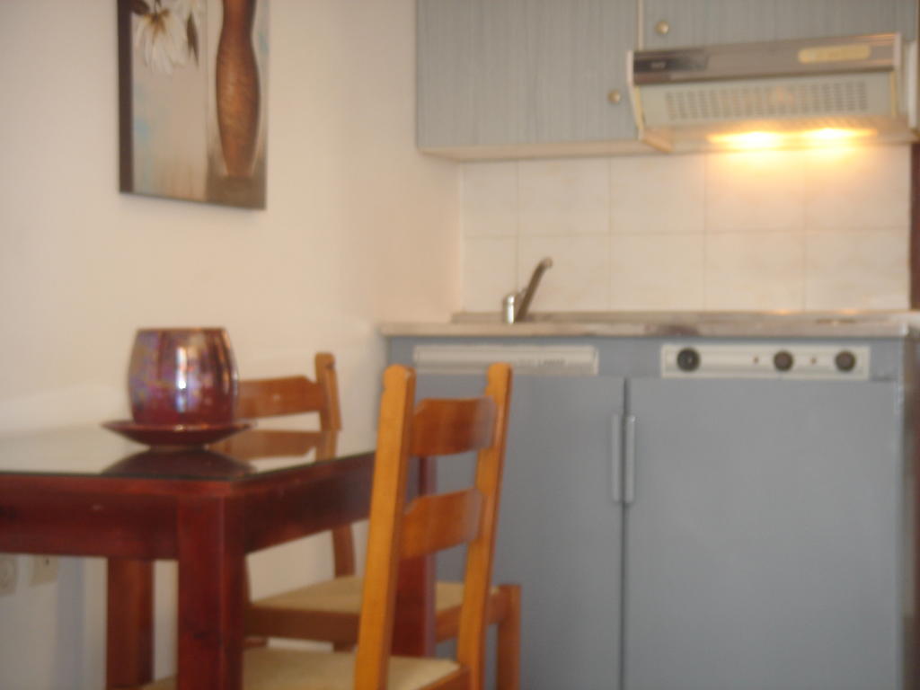 Iliaktida Apartments Rapaniana ภายนอก รูปภาพ